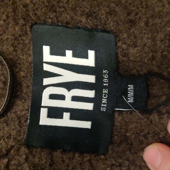 New! FRYE Faux Shearling Mocha brown Vest sz M - Picture 10 of 14